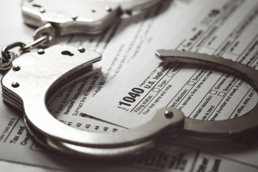 Florida Man Gets Prison for Not Paying $900K in Employment Taxes