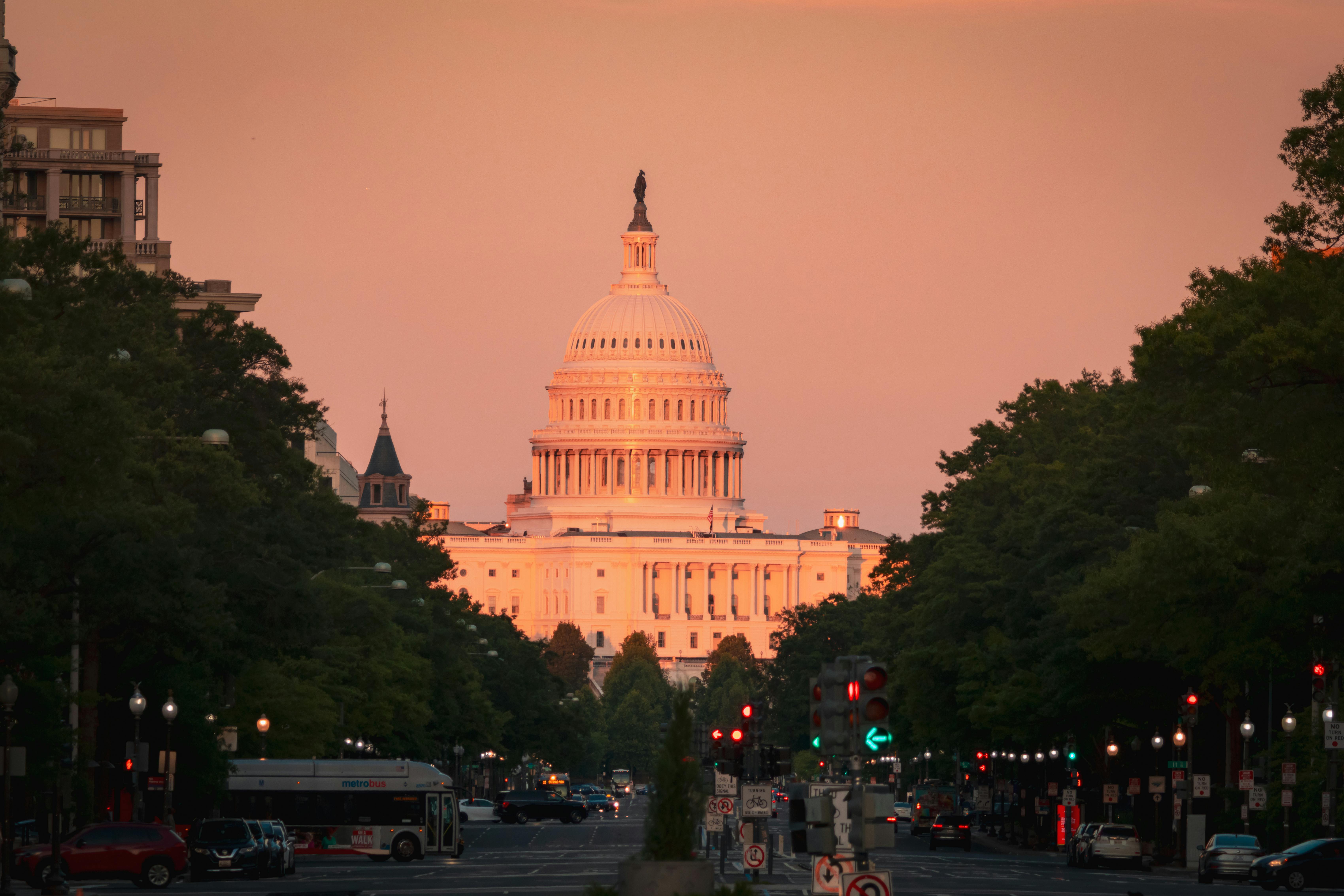 Bipartisan Senate Bill Would Expand Tax Credits for Businesses Hiring Student Veterans